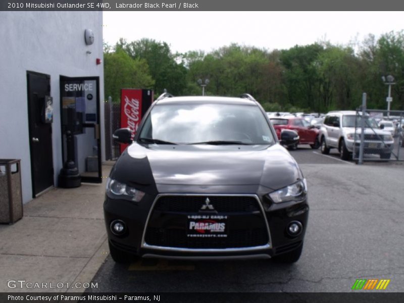 Labrador Black Pearl / Black 2010 Mitsubishi Outlander SE 4WD