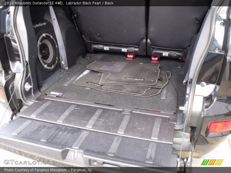 Labrador Black Pearl / Black 2010 Mitsubishi Outlander SE 4WD