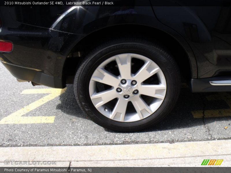 Labrador Black Pearl / Black 2010 Mitsubishi Outlander SE 4WD