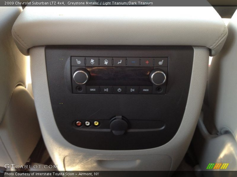 Greystone Metallic / Light Titanium/Dark Titanium 2009 Chevrolet Suburban LTZ 4x4