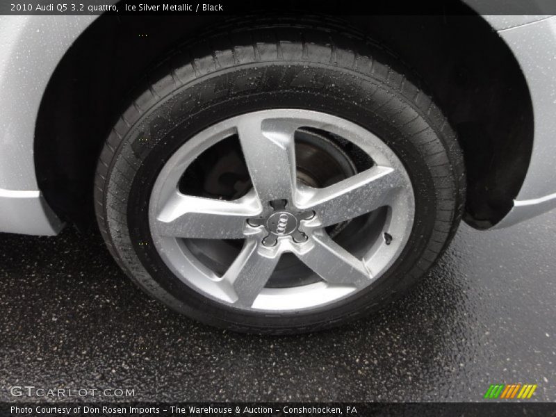 Ice Silver Metallic / Black 2010 Audi Q5 3.2 quattro