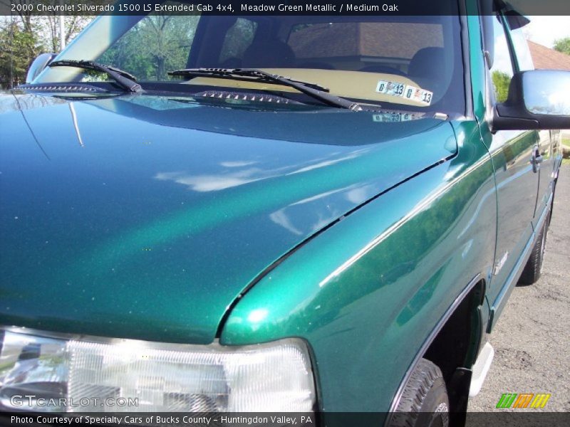 Meadow Green Metallic / Medium Oak 2000 Chevrolet Silverado 1500 LS Extended Cab 4x4