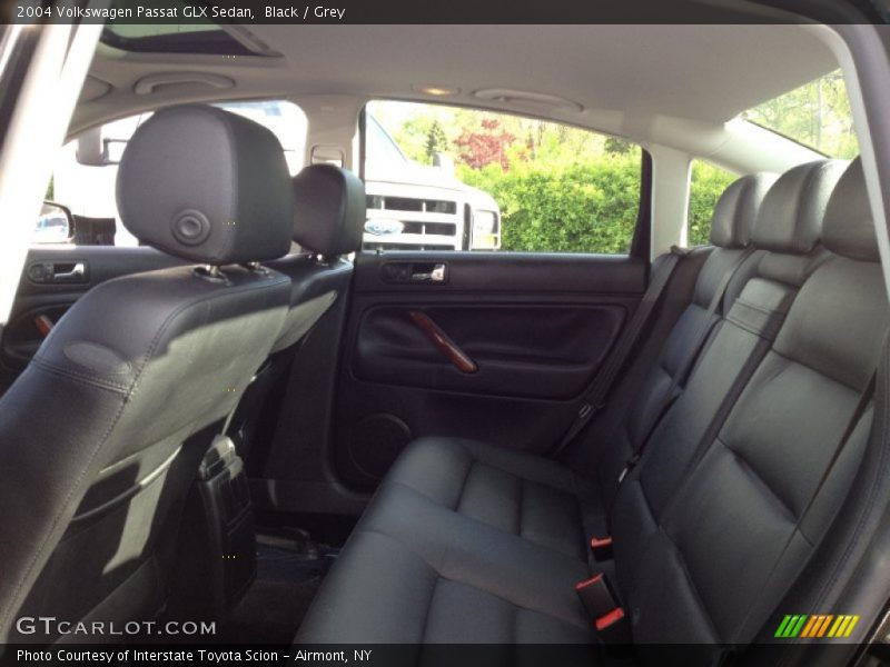 Black / Grey 2004 Volkswagen Passat GLX Sedan