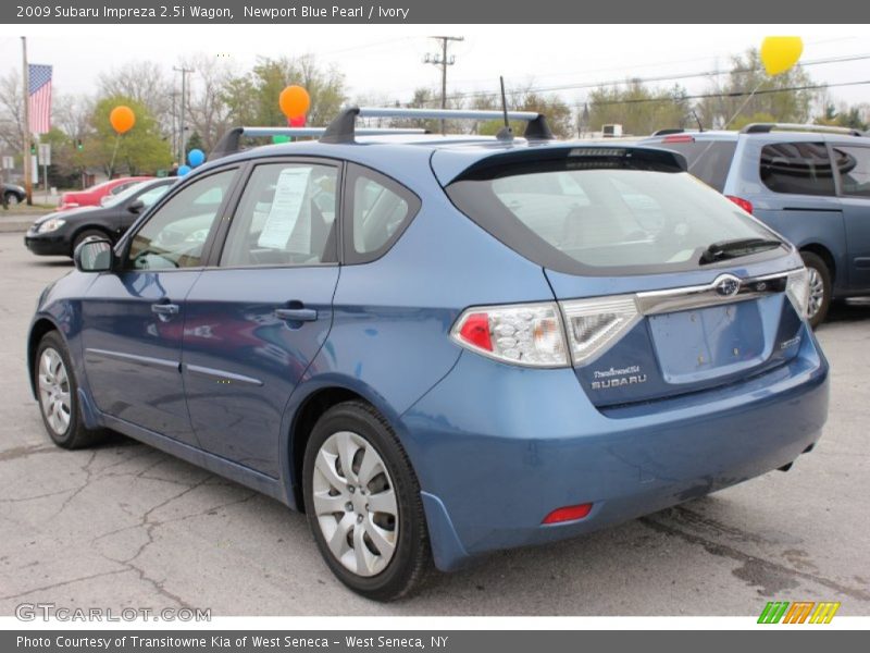 Newport Blue Pearl / Ivory 2009 Subaru Impreza 2.5i Wagon