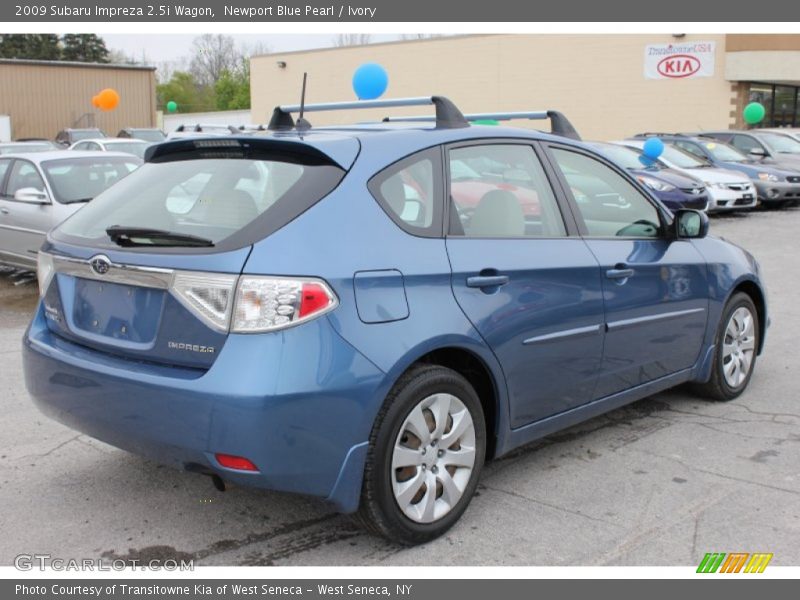 Newport Blue Pearl / Ivory 2009 Subaru Impreza 2.5i Wagon