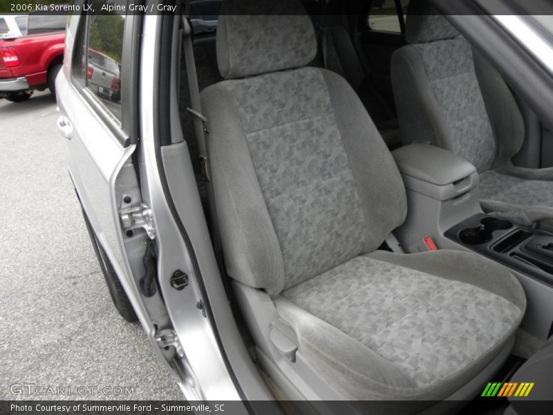 Alpine Gray / Gray 2006 Kia Sorento LX