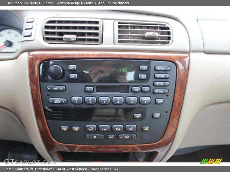 Arizona Beige Metallic / Medium Parchment 2005 Mercury Sable LS Sedan