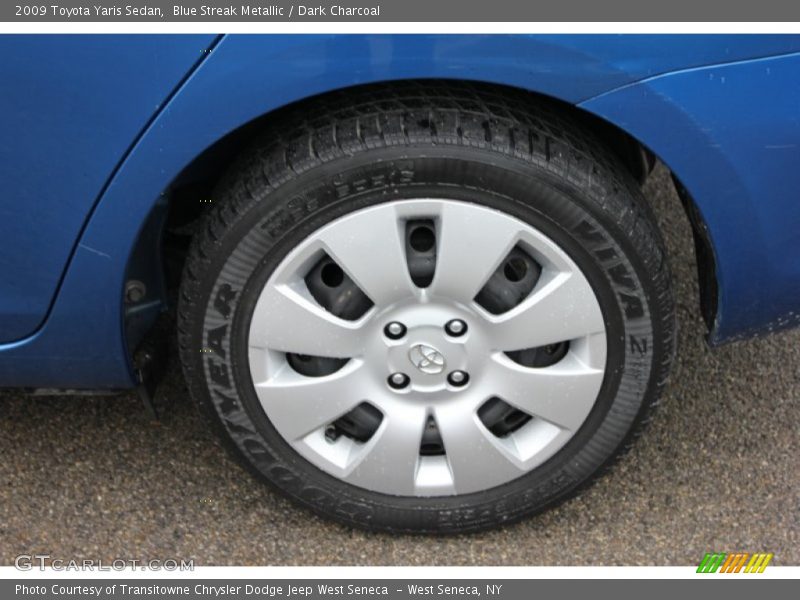 Blue Streak Metallic / Dark Charcoal 2009 Toyota Yaris Sedan