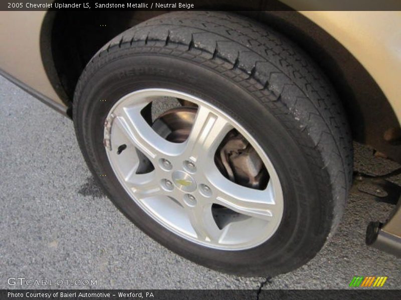 Sandstone Metallic / Neutral Beige 2005 Chevrolet Uplander LS