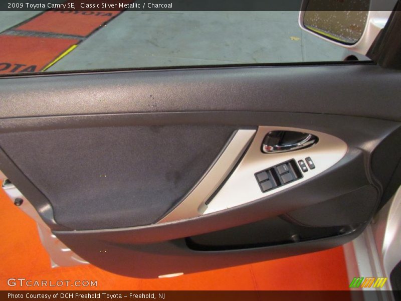Classic Silver Metallic / Charcoal 2009 Toyota Camry SE