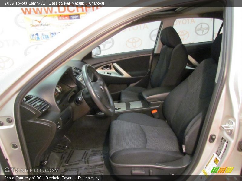 Classic Silver Metallic / Charcoal 2009 Toyota Camry SE