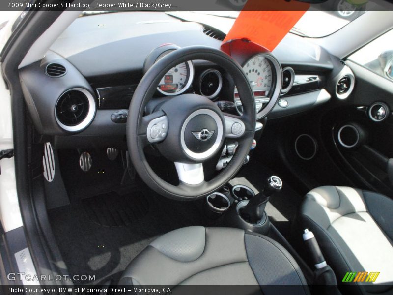 Pepper White / Black/Grey 2009 Mini Cooper S Hardtop