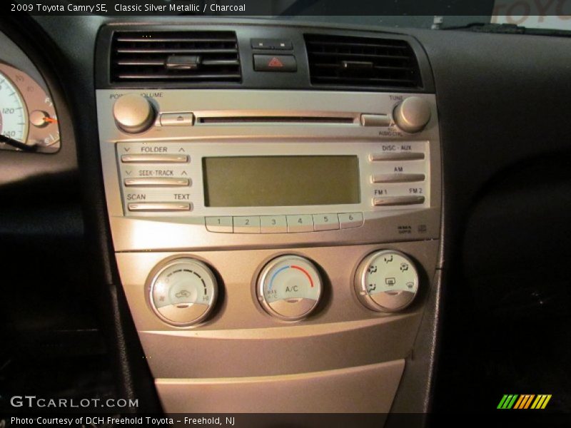 Classic Silver Metallic / Charcoal 2009 Toyota Camry SE