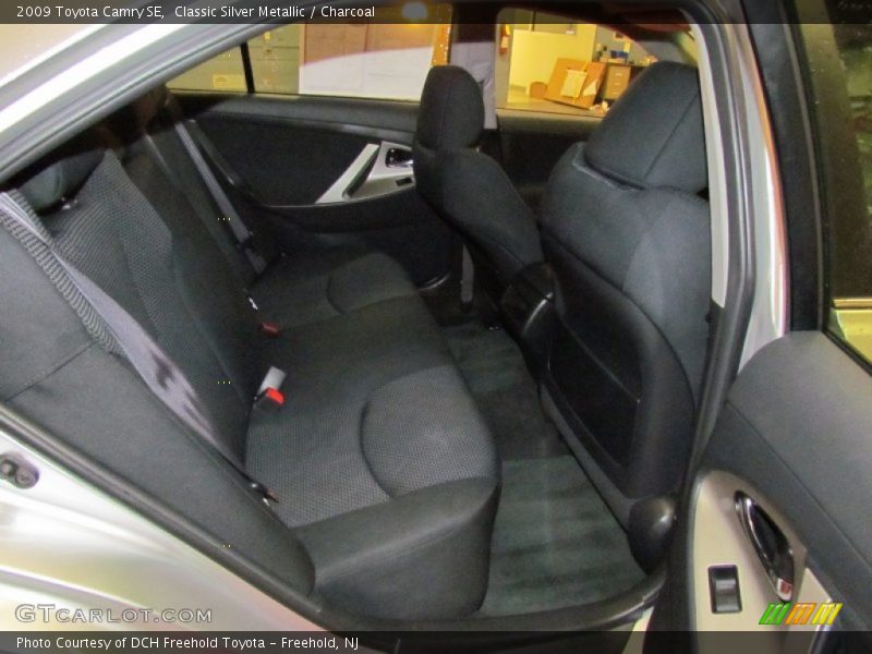 Classic Silver Metallic / Charcoal 2009 Toyota Camry SE