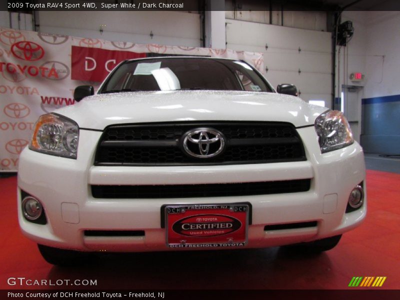 Super White / Dark Charcoal 2009 Toyota RAV4 Sport 4WD