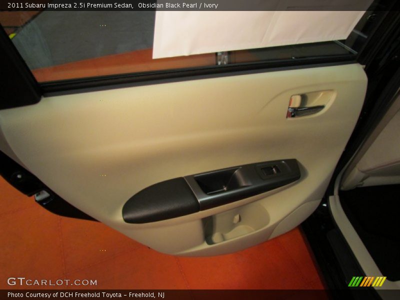 Obsidian Black Pearl / Ivory 2011 Subaru Impreza 2.5i Premium Sedan