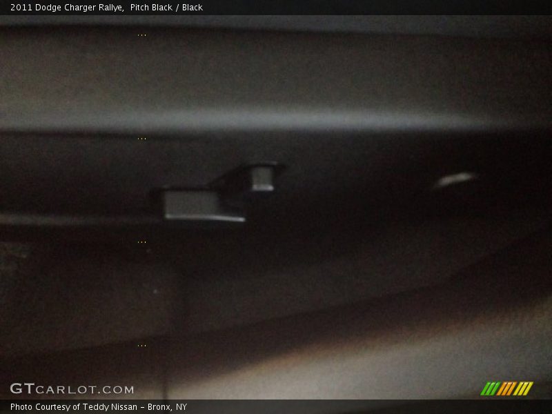 Pitch Black / Black 2011 Dodge Charger Rallye