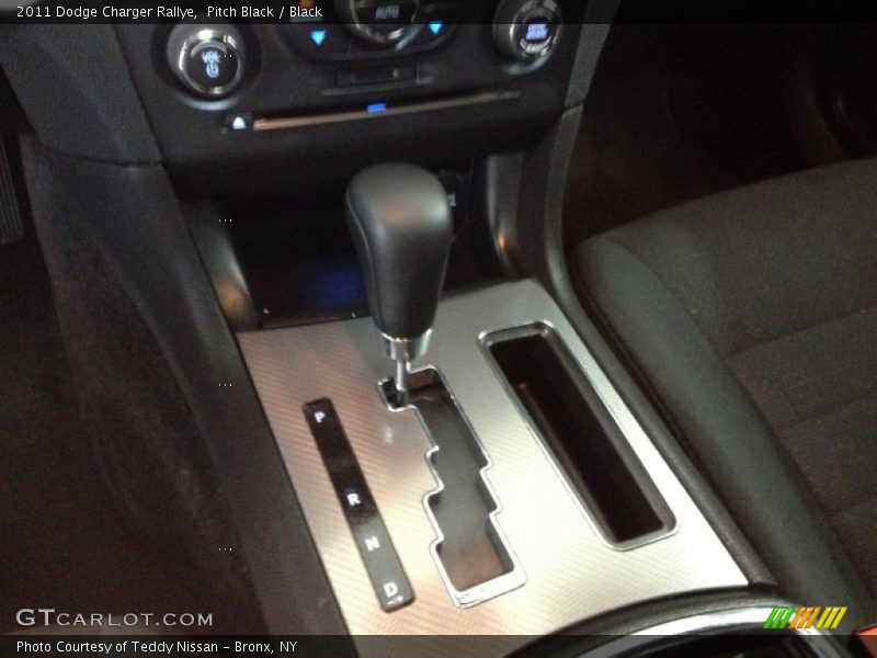 Pitch Black / Black 2011 Dodge Charger Rallye