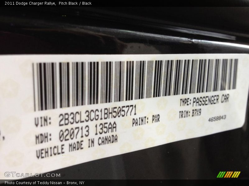 Pitch Black / Black 2011 Dodge Charger Rallye