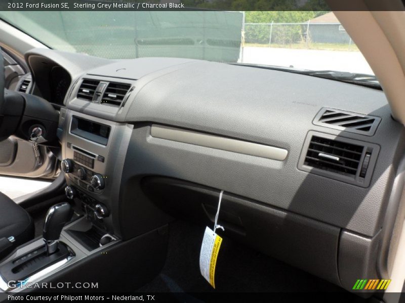 Sterling Grey Metallic / Charcoal Black 2012 Ford Fusion SE