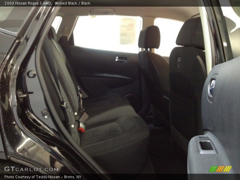 Wicked Black / Black 2009 Nissan Rogue S AWD