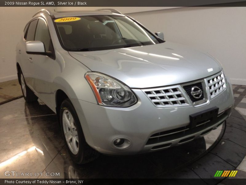 Silver Ice / Black 2009 Nissan Rogue SL AWD