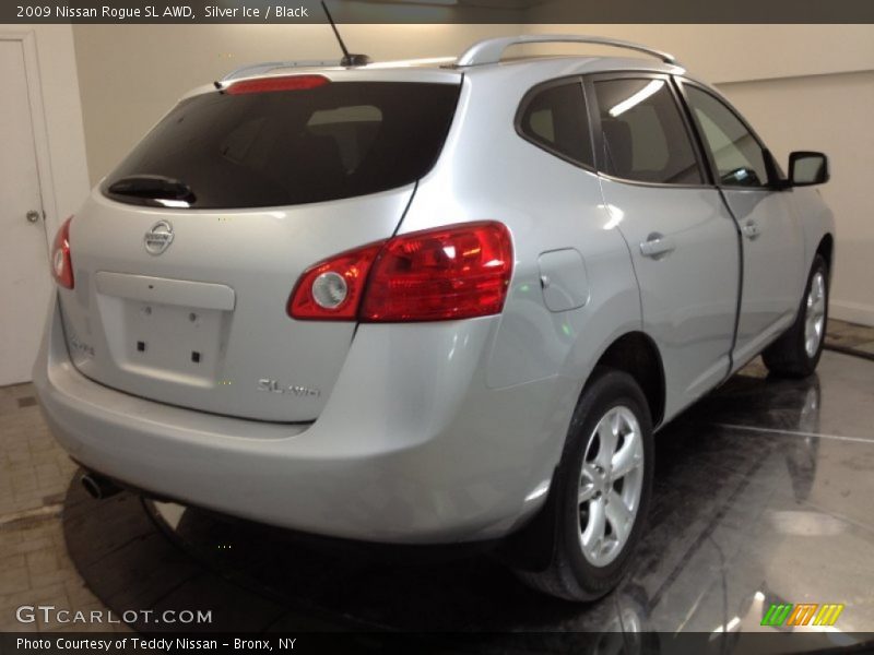 Silver Ice / Black 2009 Nissan Rogue SL AWD