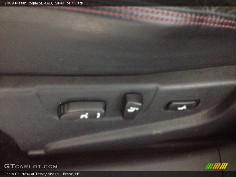 Silver Ice / Black 2009 Nissan Rogue SL AWD