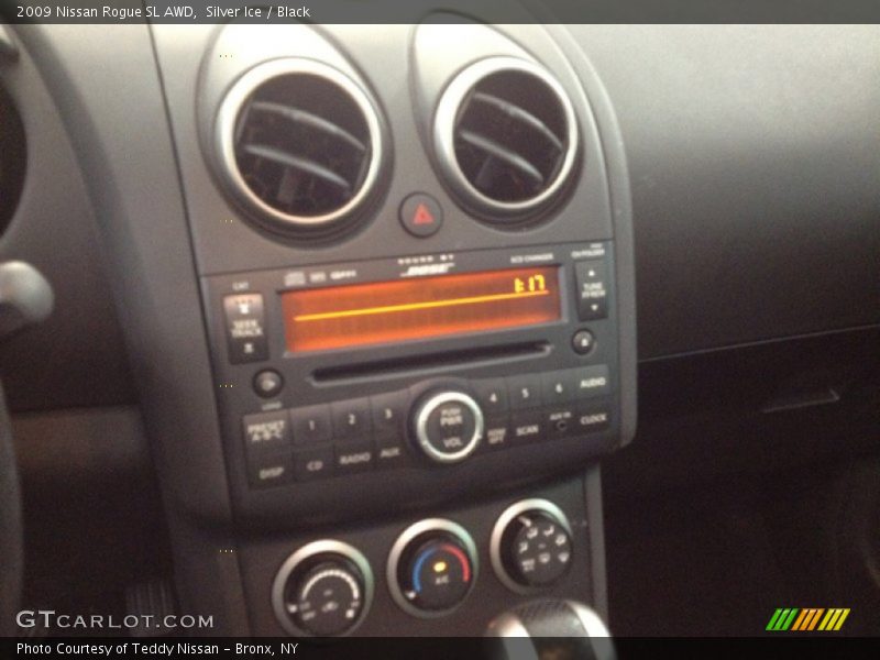 Silver Ice / Black 2009 Nissan Rogue SL AWD