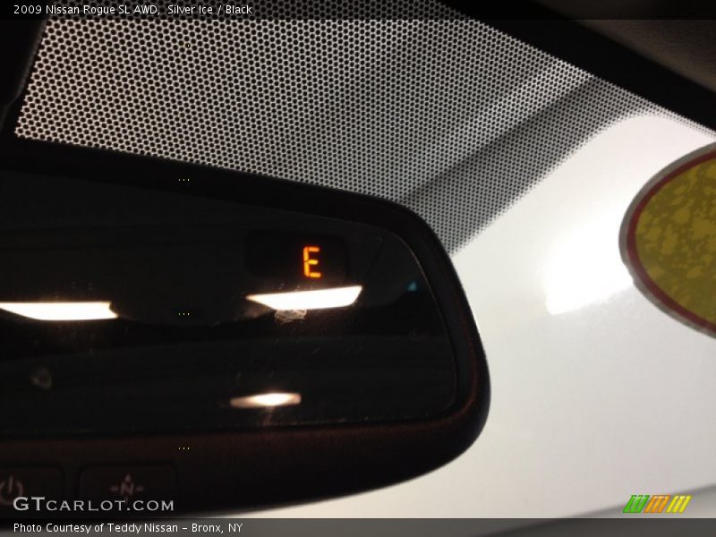 Silver Ice / Black 2009 Nissan Rogue SL AWD
