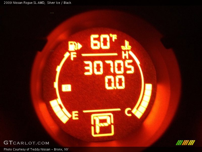 Silver Ice / Black 2009 Nissan Rogue SL AWD