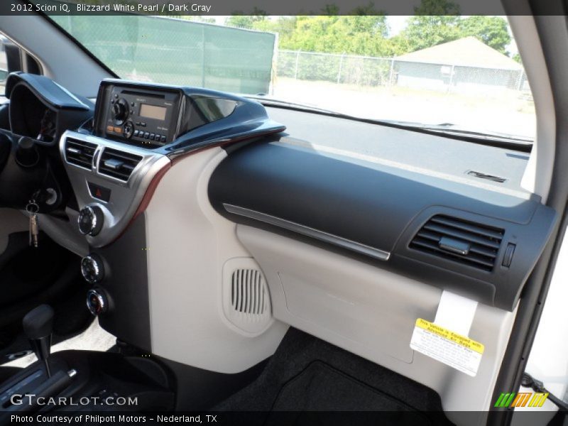 Blizzard White Pearl / Dark Gray 2012 Scion iQ