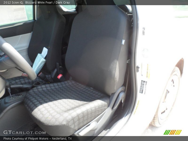 Blizzard White Pearl / Dark Gray 2012 Scion iQ