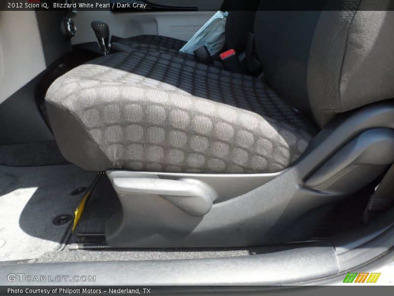 Blizzard White Pearl / Dark Gray 2012 Scion iQ