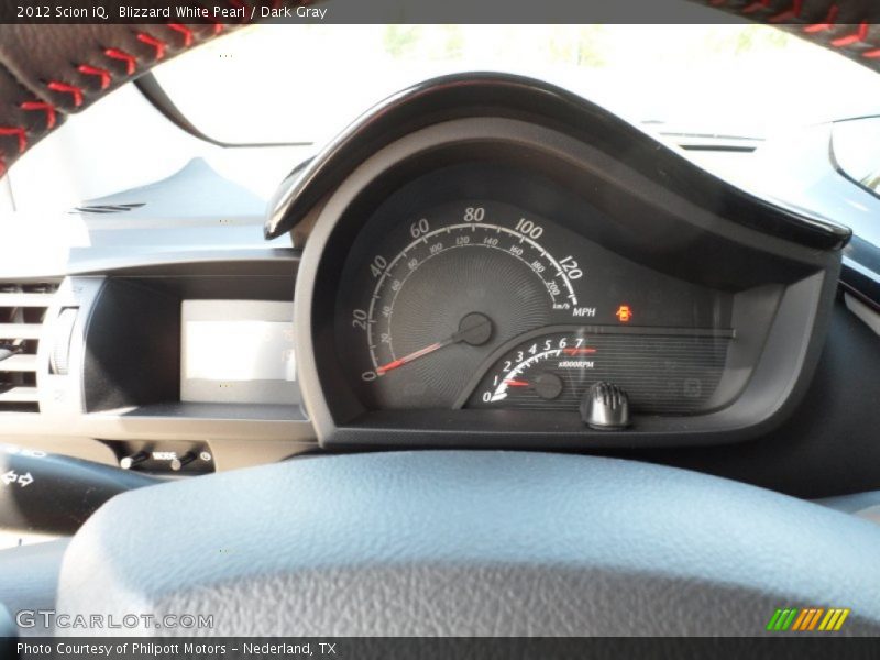 Blizzard White Pearl / Dark Gray 2012 Scion iQ
