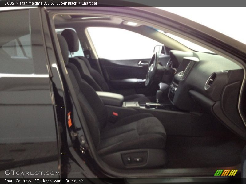 Super Black / Charcoal 2009 Nissan Maxima 3.5 S