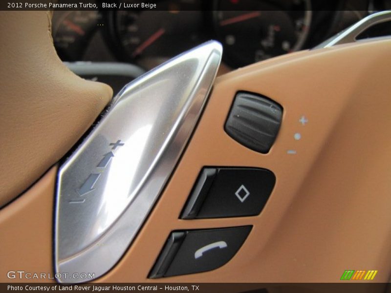 Controls of 2012 Panamera Turbo