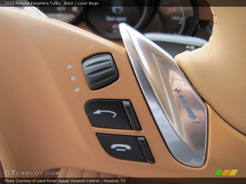 Controls of 2012 Panamera Turbo