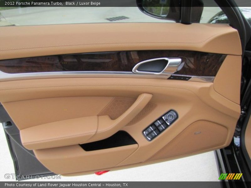 Door Panel of 2012 Panamera Turbo