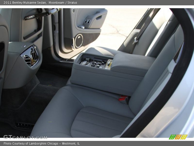 Moonbeam / Stratus 2011 Bentley Mulsanne Sedan
