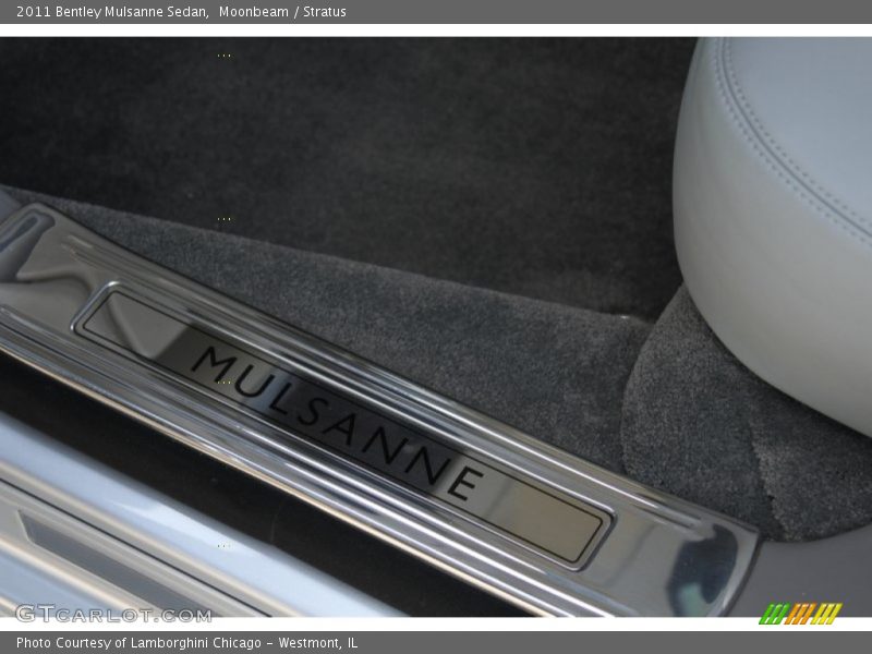  2011 Mulsanne Sedan Logo