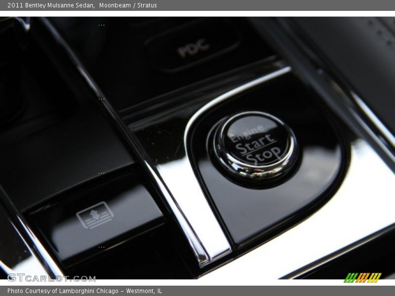 Controls of 2011 Mulsanne Sedan