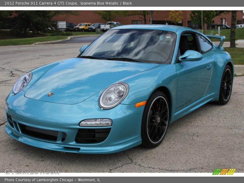Front 3/4 View of 2012 911 Carrera 4 GTS Coupe