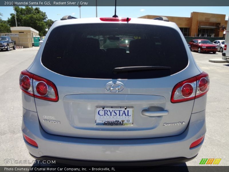 Radiant Silver / Gray 2010 Hyundai Santa Fe GLS