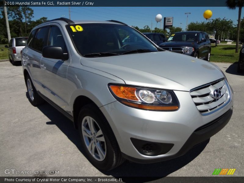 Radiant Silver / Gray 2010 Hyundai Santa Fe GLS