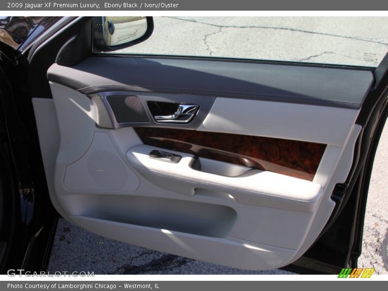 Ebony Black / Ivory/Oyster 2009 Jaguar XF Premium Luxury