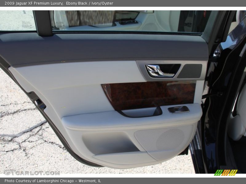 Ebony Black / Ivory/Oyster 2009 Jaguar XF Premium Luxury