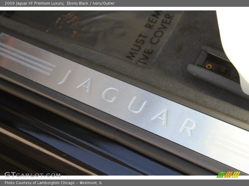 Ebony Black / Ivory/Oyster 2009 Jaguar XF Premium Luxury