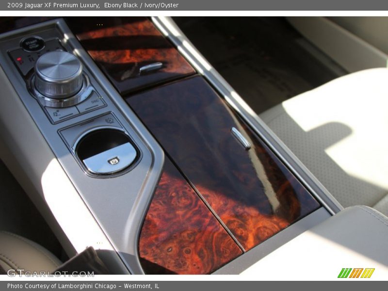 Ebony Black / Ivory/Oyster 2009 Jaguar XF Premium Luxury