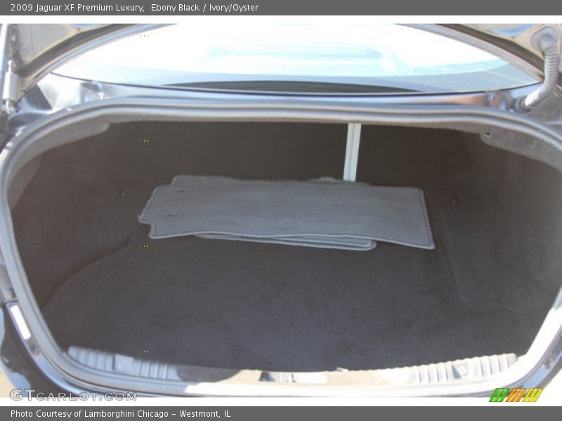 Ebony Black / Ivory/Oyster 2009 Jaguar XF Premium Luxury